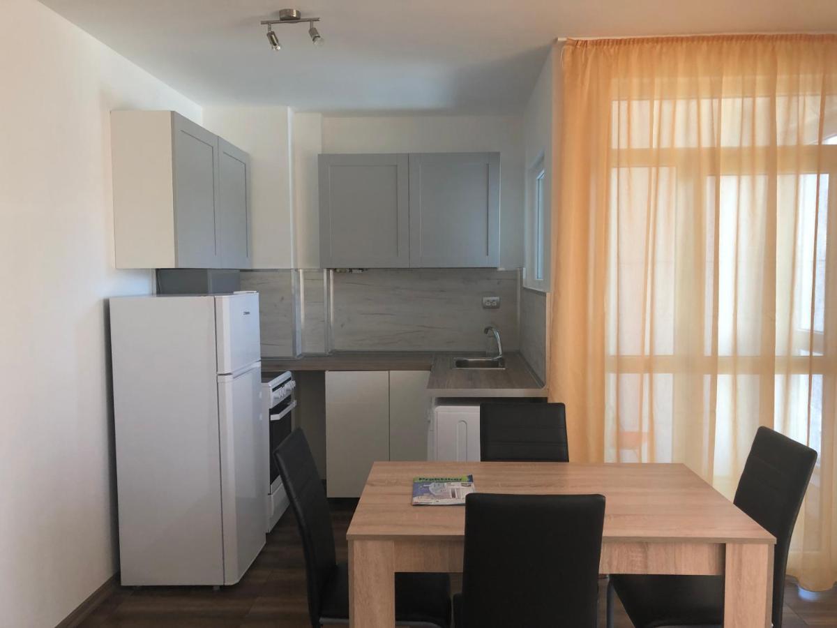 Grand Saharov Apartment Varna Bagian luar foto