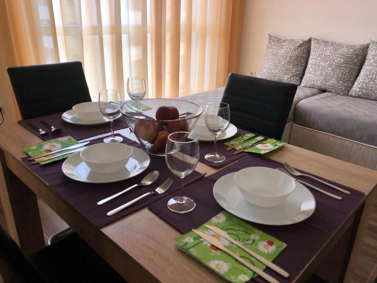 Grand Saharov Apartment Varna Bagian luar foto
