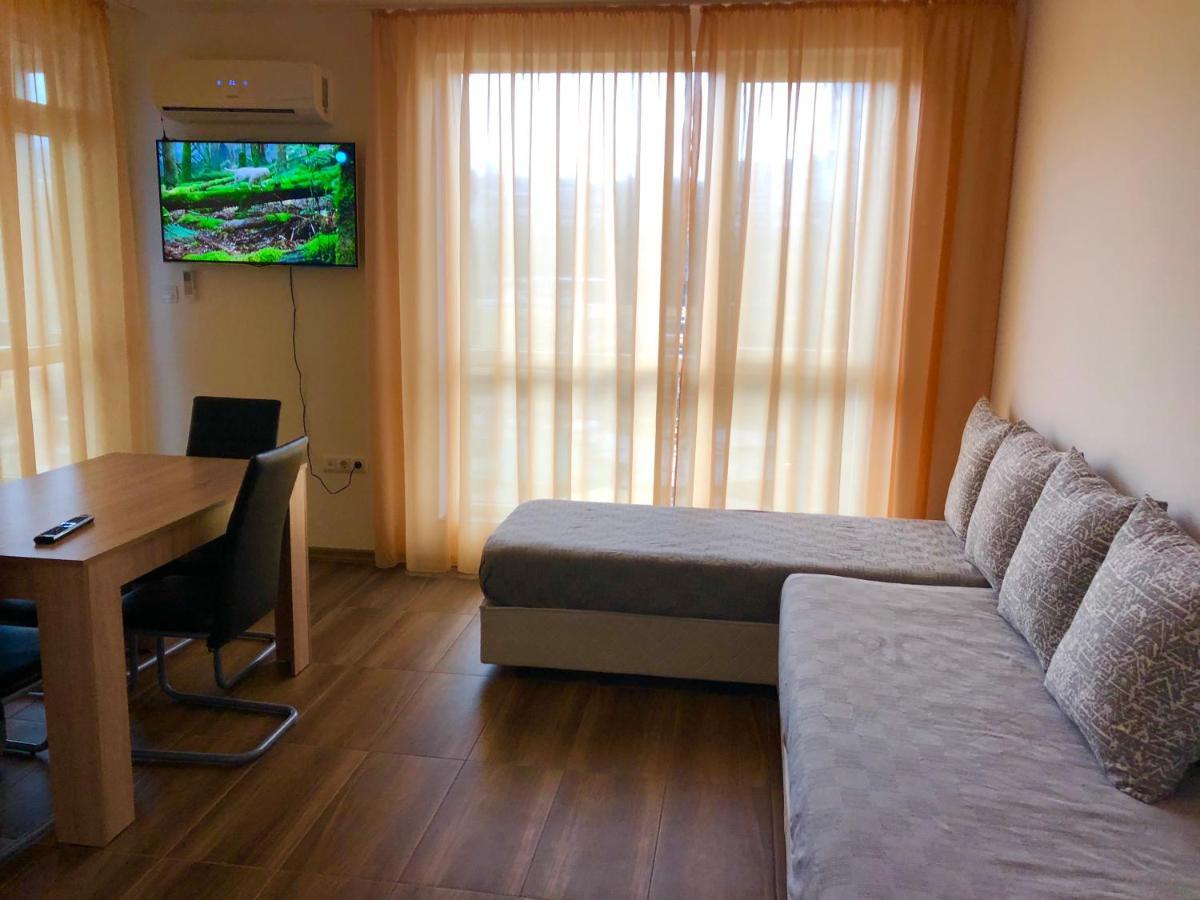 Grand Saharov Apartment Varna Bagian luar foto