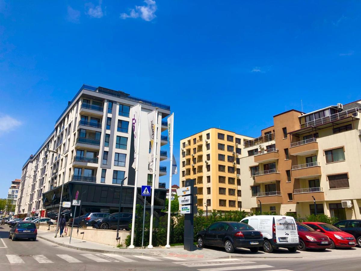 Grand Saharov Apartment Varna Bagian luar foto