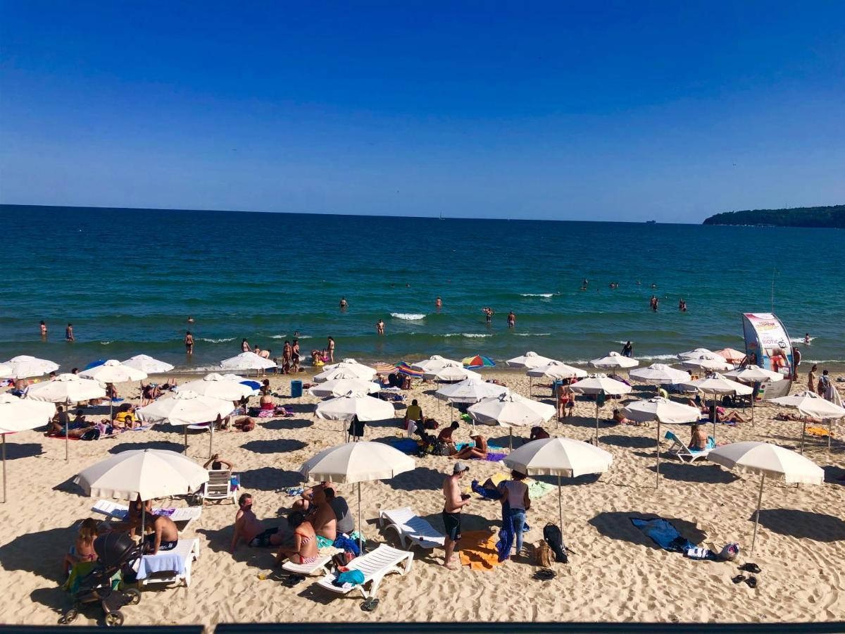 Grand Saharov Apartment Varna Bagian luar foto