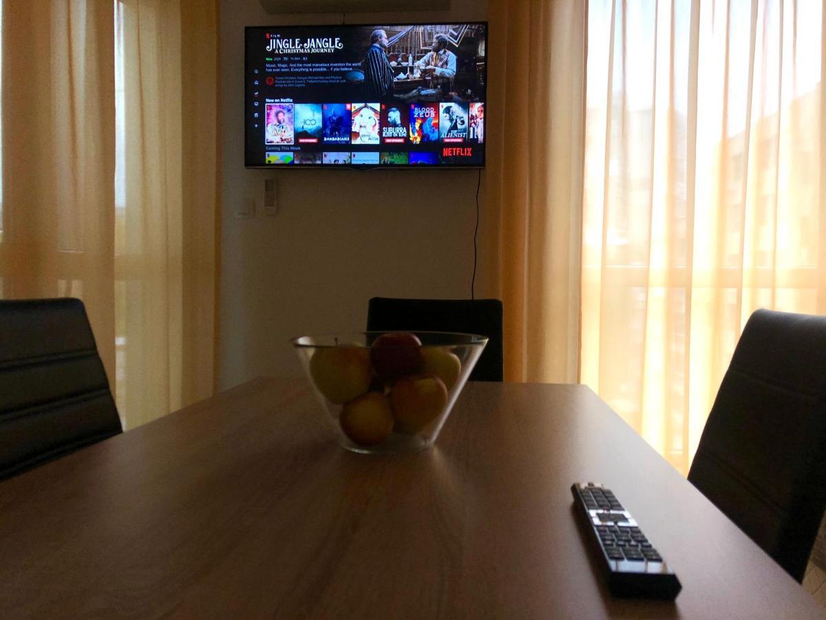 Grand Saharov Apartment Varna Bagian luar foto